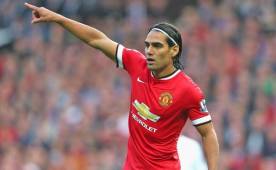 Falcao jugando con el Manchester de Inglaterra.