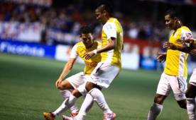 Olimpia goleó 6-1 al Gimnástico en La Kennedy y selló su pase a octavos de Copa Presidente. Foto Juan Salgado