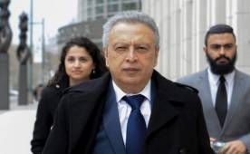 Alfredo Hawit en su última comparecencia ante la justicia. Lució canoso.