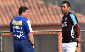 Carlo Costly le crítica a Luis Suárez su falta de carácter para manejar el grupo. (Foto: DIEZ/Archivo)