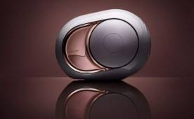 La compañía francesa Devialet ha presentado su nuevo dispositivo de audio inalámbrico, el Gold Phantom, que permite rendir a 4.500 watios