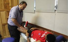 Anthony 'Choco' Lozano fue evaluado este martes por el medico Óscar Benítez.