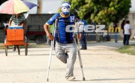 Olmar no se perdió el duelo en San Pedro Sula, apoyará a Honduras donde juegue. Foto Neptalí Romero.