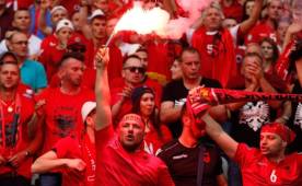 Aficionado introdujo en su recto una bengala para una fan zone.