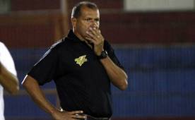 Wilmer Cruz sigue sin encontrarle solución al mal momento que vive Honduras Progreso. Foto Esaú Ocampo