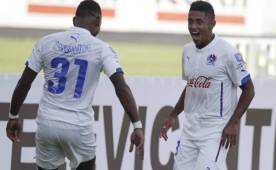 Héctor Vargas tiene varias opciones a utilizar en ataque ante la salida de Anthony Lozano.