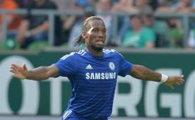 Didier Drogba jugará esta temporada en el Chelsea para luego seguir como dentro de la estructura de los Blues pero fuera de la cancha. (EFE)