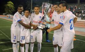 En un buen partido, Olimpia derrotó al Motagua en Nueva Orleans y se llevó la Copa DIEZ.HN. Foto Cortesía TodoSport
