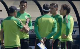 Osorio realizó este martes el primer entreno con su plantilla completa. El técnico debuta en eliminatorias el viernes ante El Salvador. Foto AFP