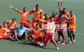 Gran ambiente del Olimpia previo a su duelo de este sábado a las 7 de la noche frente a Motagua. Foto Ronal Aceituno.