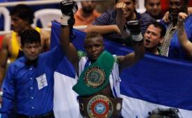Josec 'Escorpión' Ruiz sigue brindando alegrías a Honduras. Este sábado retuvo el cinturón derrotando al nicaragüense Jhonson Téllez. Foto DIEZ
