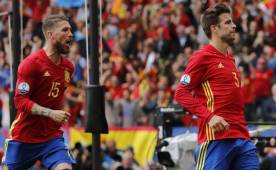 Así celebró Piqué el gol marcado esta mañana ante los checos.