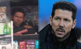 Un brasileño que vende periódicos y revistas en Brasil tiene un parecido a Diego Simeone.