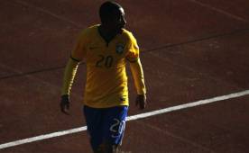 Robinho lamentó que Brasil no pudo 'matar el partido' ante Paraguay cuando tuvo la oportunidad. Foto EFE