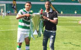 Emilio Izaguirre compartiendo con Juan Carlos García. (FOTO: Facebook)