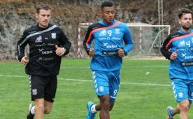 El Choco Lozano entrenando a medio vapor con el Tenerife. Foto cortesía eldorsal.com