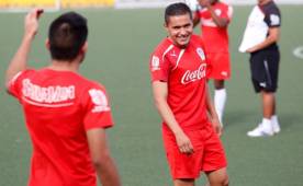 Roger Rojas viene de jugar en las ligas de Arabia Saudita y México.