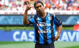 Ronaldinho solamente estuvo 10 meses en el fútbol de México.