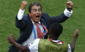 Jorge Luis Pinto llevó a Costa Rica a cuartos de final en Brasil en su primera Copa Mundial y fue nombrado mejor entrenador del 2014 en Concacaf. Foto AFP