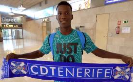 Darixon Vuelto ya posa con los colores del Tenerife, donde será compañero de Anthony Lozano. (FOTO: Cortesía Deporpress)