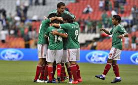 Giovanni Dos Santos no podrá festejar las evetuales anotaciones de México junto a sus compañeros en el campo.