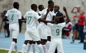 Con este triunfo Nigeria suma tres unidades y espera su segundo encuentro que será el martes ante Chile. Foto EFE