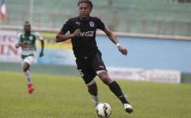 Carlo Costly aún no se estrena con Olimpia en la Liga Nacional.