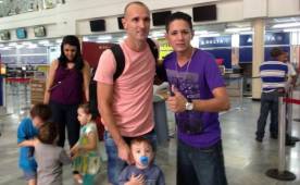 El Palomo Rodríguez se despidió de Honduras y viajó a Uruguay junto a sus esposa y sus tres hijos. Foto @@rcdespana