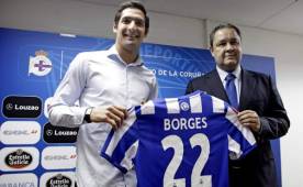 Celso Borges cuando fue presentado por el Deportivo la Coruña de España.