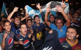 Los seguidores de Motagua tenían ahogado el grito de Campeón y lo celebraron con todo. (Fotos: DIEZ)
