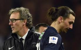 Zlatan Ibrahimovic se perderá el tramo decisivo de la Ligue 1 de Francia.