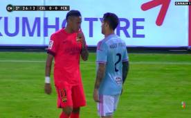 Neymar se limpió los 'mocos' frente a un adversario que lo tuvo a raya durante el partido que ganaron 1-0 al Celta de Vigo.