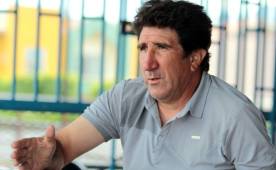 El técnico del Olimpia dice que Honduras debería de jugar con Elis y Quioto adelante y 'sacrificar a Anthony Lozano'. Foto DIEZ