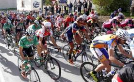 El ciclismo es un deporte llamativo, siempre debes tomar tus precauciones antes y durante la práctica. Foto cortesía escuellar.es