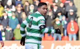 Emilio Izaguirre no la está pasando muy bien en la liga de Escocia.