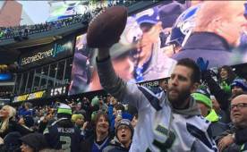 Scott Shelton atrapó el ovoide con el que Halcones Marinos hizo historia en un partido que tenía casi perdido.