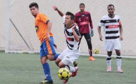 Valencia tuvo un torneo para el olvido, pero aún así logró quedarse en Segunda División.