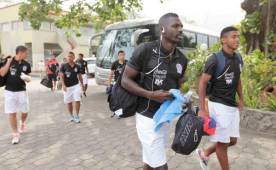 El plantel de Olimpia luce tranquilo en su llegada a San Pedro Sula. (Fotos: Neptalí Romero)