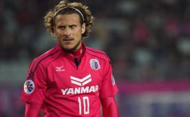 Diego Forlán ha manifestado su sueño de retirarse del fútbol con la camiseta del Peñarol.
