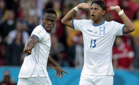 Carlo Costly sale a la defensa de sus compañeros del Mundial Brasil 2014. (Foto: DIEZ/Archivo)