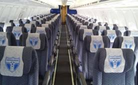 Imagen del interior del avión que trasladará a los seleccionados nacionales rumbo a México.