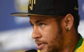 Neymar durante la conferencia de prensa.