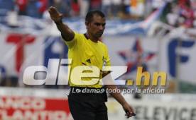 Oscar Moncada será el juez en Tocoa y la comisión lo ha elegido por su buen trabajo que ha realizado en este campeonato. Foto Juan Salgado