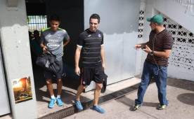 Momentos cuando el portero Sebastián Portigliatti salía a realizar la práctica de este lunes en Tegucigalpa.