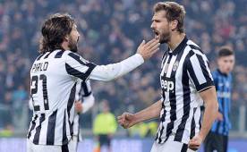 Andrea Pirlo y Llorente firmaron la remontada ante el Atalanta. (Foto: EFE)