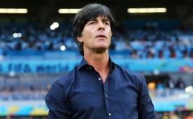 Joachim Low extendió su contrato y cumpliría más de una década dirigiendo a los alemanes.