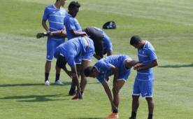 El mediocampista de la Selección de Honduras, Óscar Salas, sería la novedad de Hondurs frente a los nigerianos para ocupar el lugar de Choco Lozano.