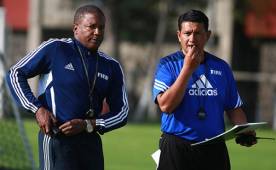 Rodrigo Kenton trabaja para la FIFA y arribó hoy a Honduras.