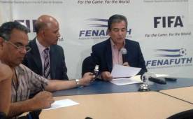 Jorge Luis Pinto brindó los convocados en una conferencia de prensa.