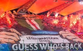 La afición del Legia tuvo un comportamiento inadecuado ante el Borussia Dortmund y por ello el club recibe tremendo castigo.